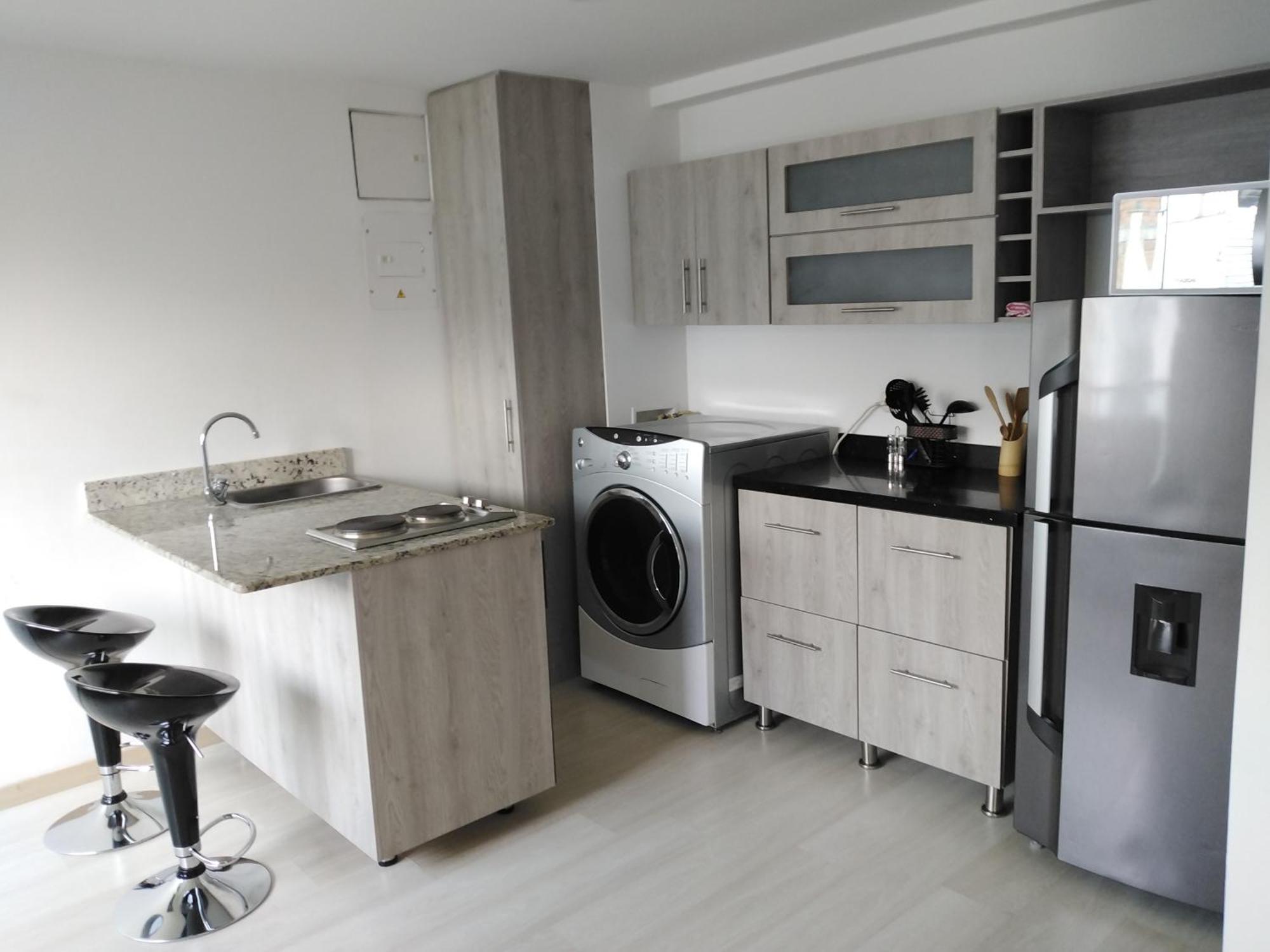 San Peter Suites Μεντεγίν Εξωτερικό φωτογραφία