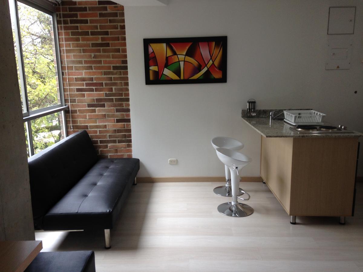 San Peter Suites Μεντεγίν Εξωτερικό φωτογραφία